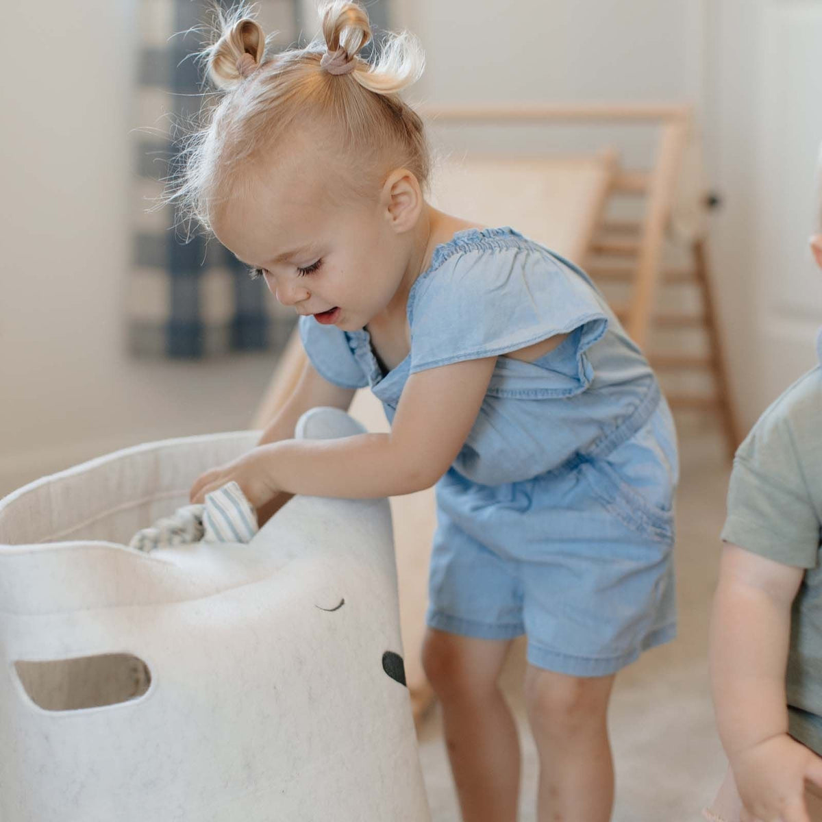 Bear Felt Laundry Hamper – alternate view 11